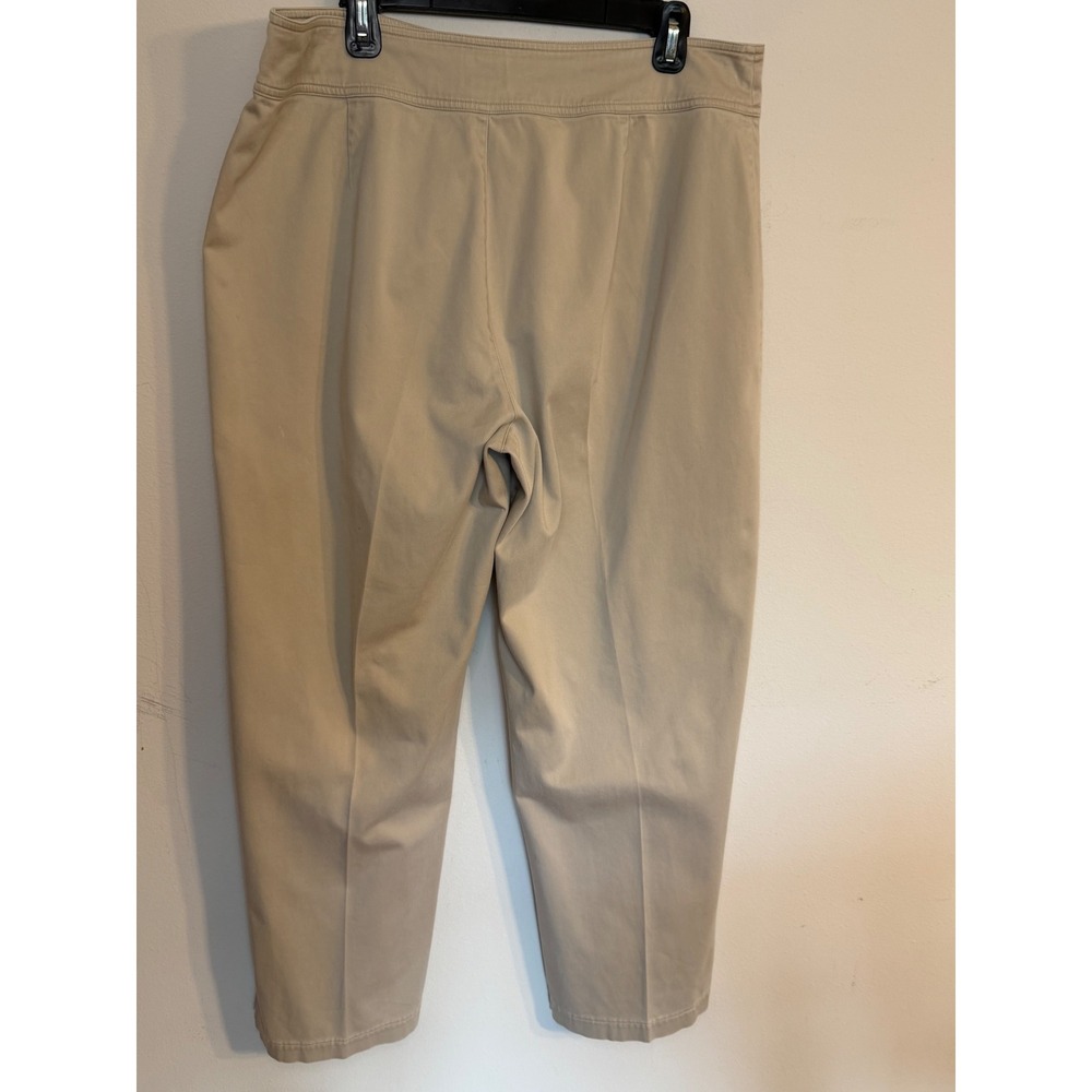 Chicos Size 3 Beige Khaki Stretch Straight Leg Pants High Rise - Picture 3 of 4